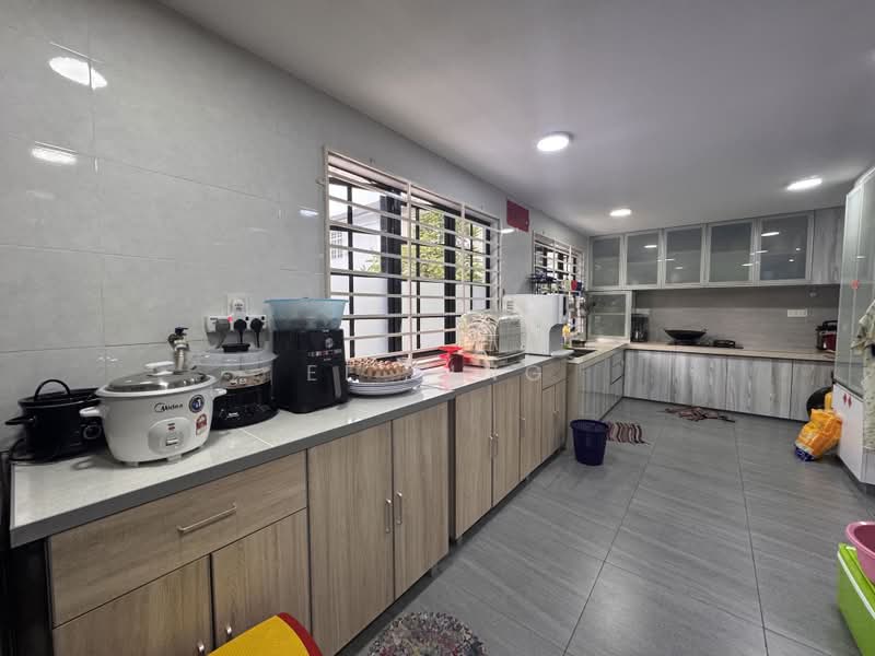 2-storey Terraced House for Sale in Taman Puchong Intan (Puchong) - EE Ling - Kitchen - PropertyGuru.com.my
