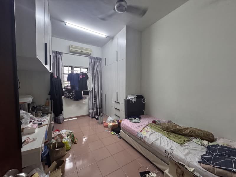 2-storey Terraced House for Sale in Taman Puchong Intan (Puchong) - EE Ling - Bedroom - PropertyGuru.com.my