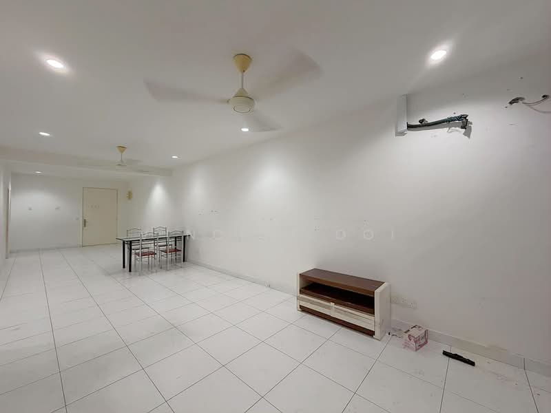 Condominium for Sale at Elit Heights @ Bayan City - Vincent Ooi - Living Room - PropertyGuru.com.my