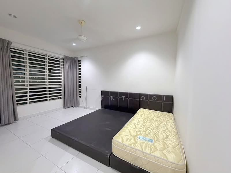Condominium for Sale at Elit Heights @ Bayan City - Vincent Ooi - Bedroom - PropertyGuru.com.my