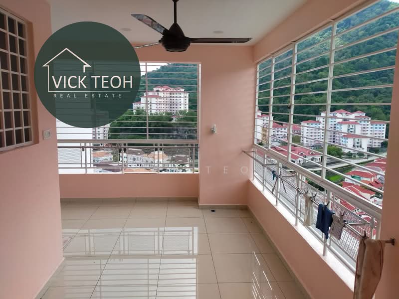 Apartment for Rent at University Place (Plaza Ivory) - Vick Teoh - Balcony - PropertyGuru.com.my
