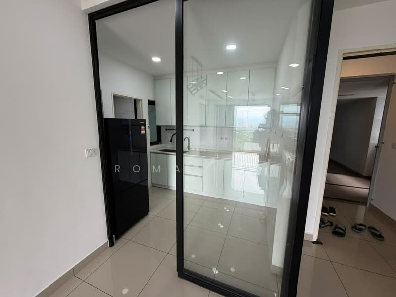 Condominium for Sale at The Henge - Roman Yap - Kitchen - PropertyGuru.com.my