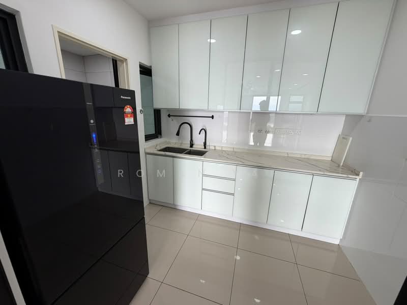 Condominium for Sale at The Henge - Roman Yap - Kitchen - PropertyGuru.com.my