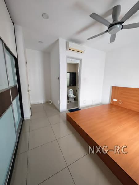 Kediaman Servis untuk Dijual di Fortune Perdana - Raymond Cheng - Bedroom - PropertyGuru.com.my