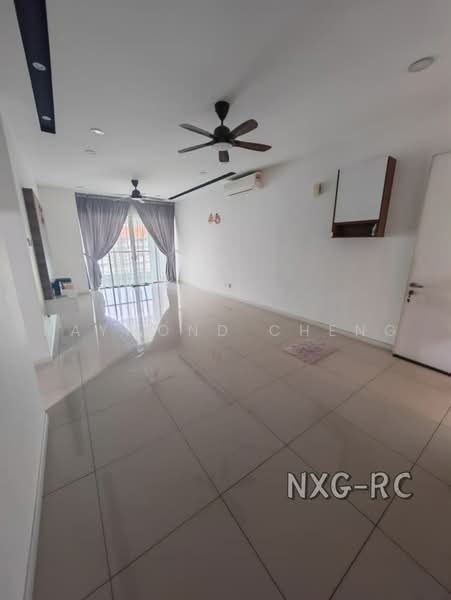 Kediaman Servis untuk Dijual di Fortune Perdana - Raymond Cheng - Living Room - PropertyGuru.com.my