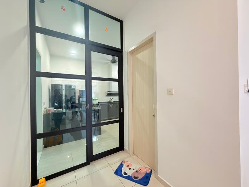 Rumah Kluster untuk Dijual di Taman Kluang Perdana (Kluang) - May Tan - Kitchen - PropertyGuru.com.my