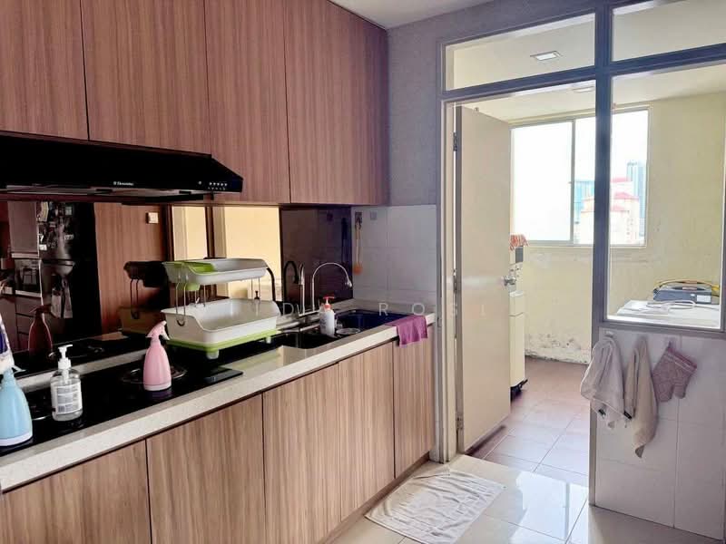 Condominium for Sale at Platinum Lake PV 20 - Shida Rosli - Kitchen - PropertyGuru.com.my