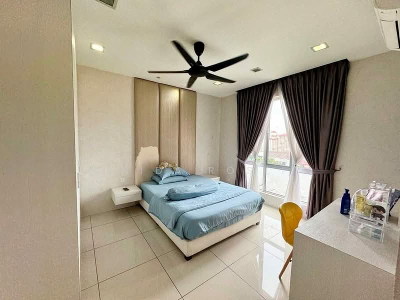 Condominium for Sale at Platinum Lake PV 20 - Shida Rosli - Bedroom - PropertyGuru.com.my