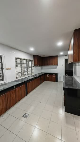 Rumah Teres 2-Tingkat untuk Dijual di BANDAR PUCHONG JAYA (Puchong) - Celine Kong - Kitchen - PropertyGuru.com.my