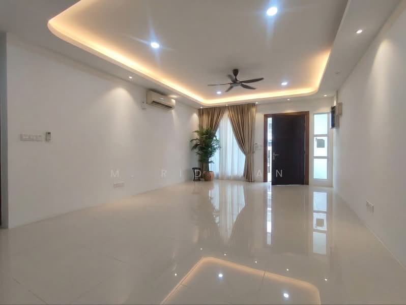 Rumah Teres 2-Tingkat untuk Dijual di Cyberjaya (Selangor) - M. Ridhwan - Living Room - PropertyGuru.com.my