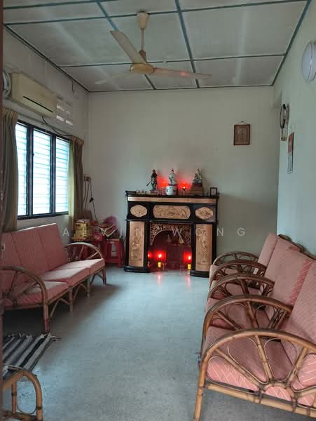 1-storey Terraced House for Sale in Ipoh Garden (Ipoh) - Alvin Wong - Living Room - PropertyGuru.com.my