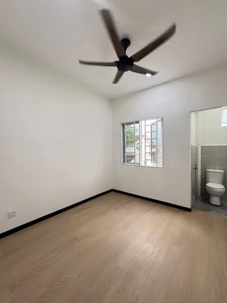 Rumah Teres 3-Tingkat untuk Dijual di Bandar Seremban Selatan (Seremban) - Hana Zaini - Bathroom - PropertyGuru.com.my