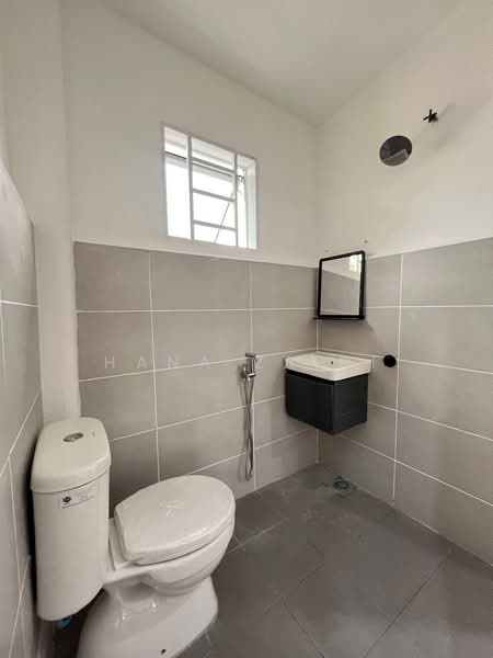 Rumah Teres 3-Tingkat untuk Dijual di Bandar Seremban Selatan (Seremban) - Hana Zaini - Bathroom - PropertyGuru.com.my