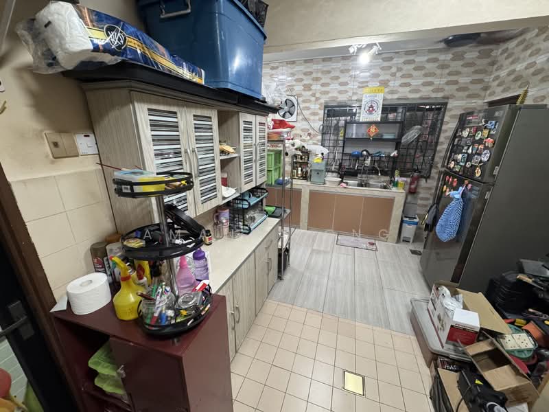 Semi-Detached House for Sale in Bandar Country Homes (Rawang) - Amanda Ong - Kitchen - PropertyGuru.com.my