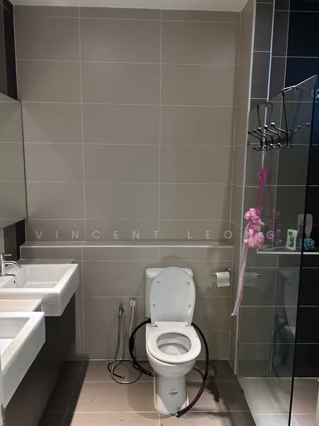 Semi-Detached House for Rent in Bandar Rimbayu (Telok Panglima Garang) - Vincent Leong - Bathroom - PropertyGuru.com.my