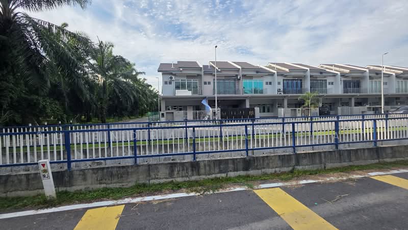 Agricultural Land for Sale in Teluk Panglima Garang (Banting) - Surendran Karapiah - Exterior - PropertyGuru.com.my