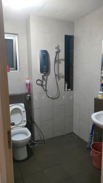 Kediaman Servis untuk Dijual di Jadite Suites - Dave KS - Bathroom - PropertyGuru.com.my