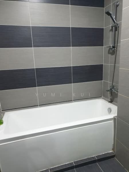 Condominium for Rent at KSL D'Esplanade Residence - Yumi Kui - Bathroom - PropertyGuru.com.my
