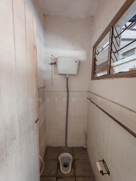 Rumah Teres 1-Tingkat untuk Dijual di Taman Overseas Union (Taman Oug) (Jalan Klang Lama (Old Klang Road)) - Kingston Choo - Bathroom - PropertyGuru.com.my