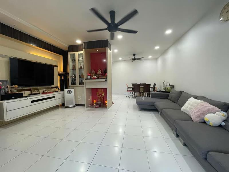 Rumah Teres 2-Tingkat untuk Dijual di Taman Setia Indah (Tebrau) - SJ CHAN - Living Room - PropertyGuru.com.my