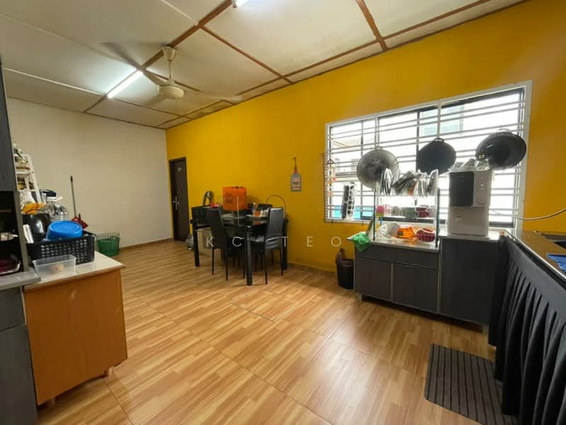 Rumah Teres 1-Tingkat untuk Dijual di Taman zamrud (Ulu Tiram) - Kc Teo - PropertyGuru.com.my