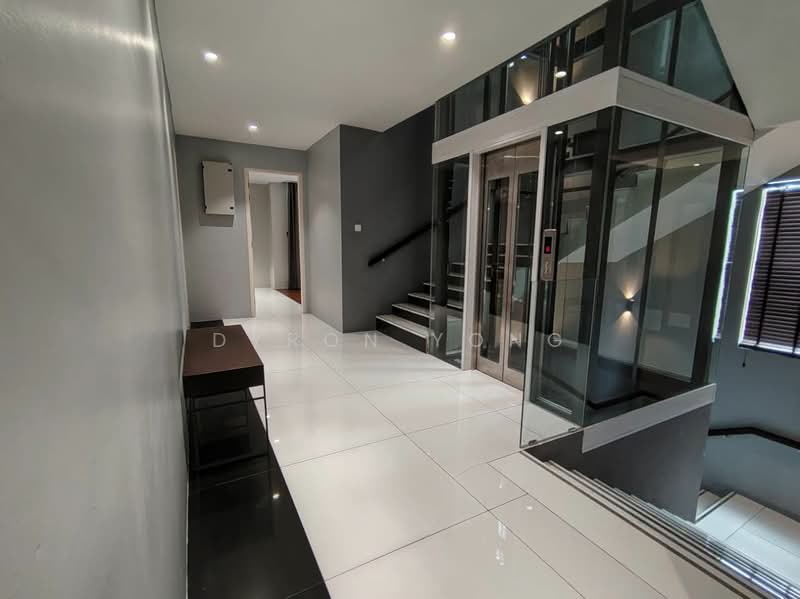 Bungalow House for Sale in Batu 9 (Cheras) - Dyron Yong - Corridor - PropertyGuru.com.my