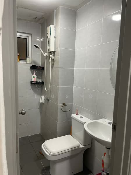 Condominium for Rent at The Edge Residence - Louis Ho - Bathroom - PropertyGuru.com.my