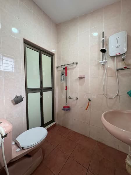 Rumah Teres 2-Tingkat untuk Disewa di Taman Johor Jaya (Johor Bahru) - Aries Lam - PropertyGuru.com.my