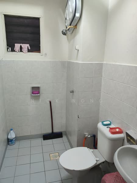 Kondominium untuk Dijual di Bayu Tasik 1 - Nick Wong - Bathroom - PropertyGuru.com.my