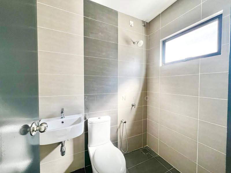Rumah Teres 2-Tingkat untuk Dijual di Bangi (Selangor) - Fazie Noor - Bathroom - PropertyGuru.com.my