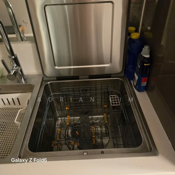 Service Residence for Rent at Dorsett Residences Sri Hartamas - Adrian Lim - Kitchen - PropertyGuru.com.my