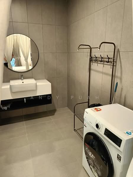 Service Residence for Rent at YOLO Signature Suites - Andy Puah - Bathroom - PropertyGuru.com.my