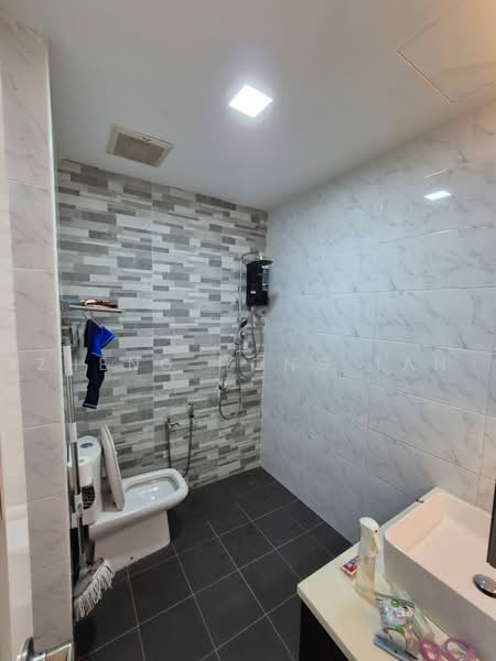 2-storey Terraced House for Sale in Taman Danau Kota (Setapak) - Zheng Hong Tan - Bathroom - PropertyGuru.com.my