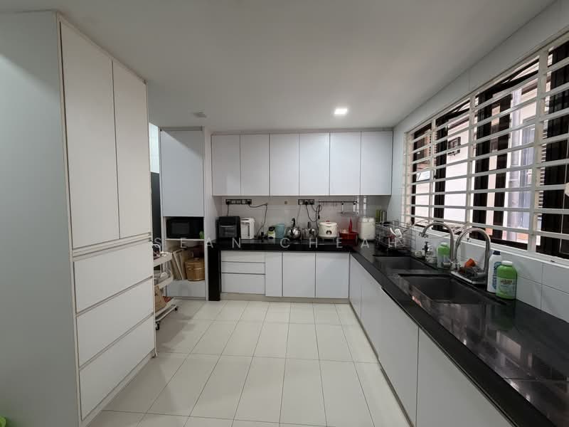 2.5-storey Terraced House for Sale in Bandar Utama 11 (Bandar Utama) - Sean Cheah - Kitchen - PropertyGuru.com.my