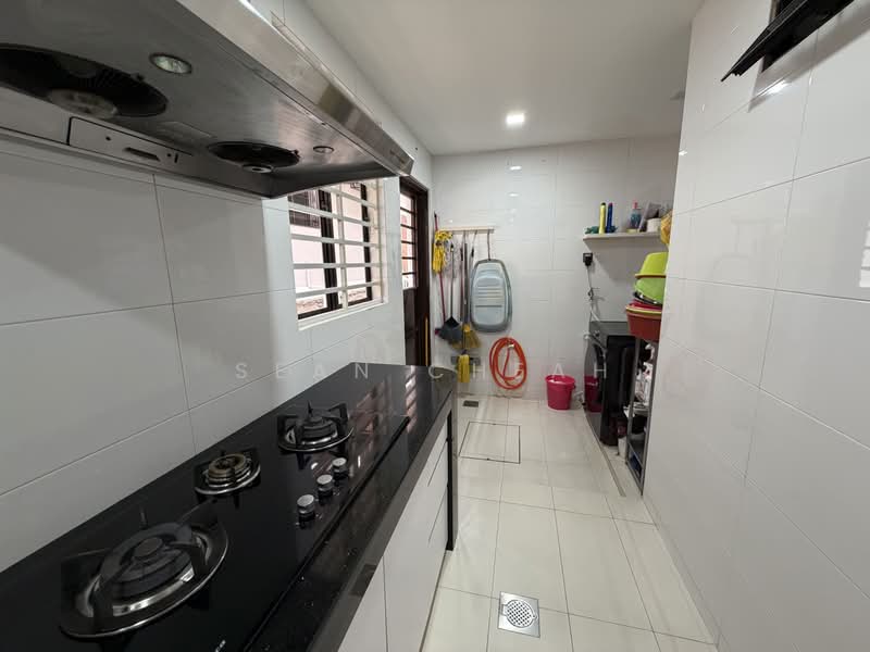2.5-storey Terraced House for Sale in Bandar Utama 11 (Bandar Utama) - Sean Cheah - Kitchen - PropertyGuru.com.my