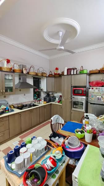 Rumah Teres 2.5-Tingkat untuk Dijual di Seksyen 7 (Shah Alam) - Tabris Wong - Kitchen - PropertyGuru.com.my