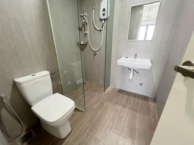 Kediaman Servis untuk Disewa di Geo Bukit Rimau - Charlie Gan - Bathroom - PropertyGuru.com.my