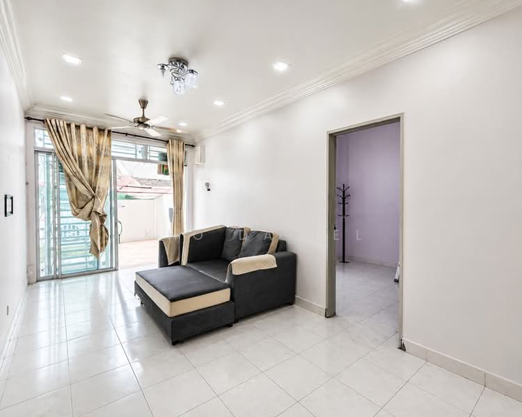 Terraced House for Sale in Bandar Putera 2 (Klang) - Kho Daniel - Living Room - PropertyGuru.com.my