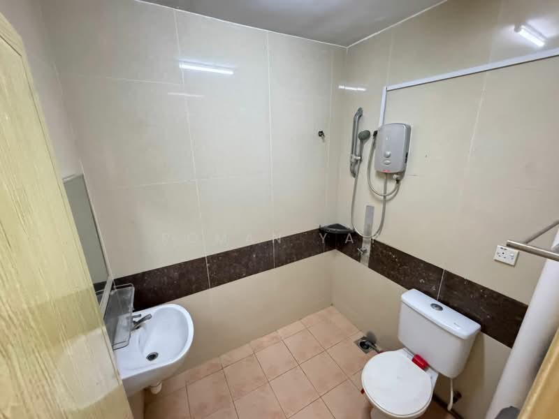Rumah Teres 1-Tingkat untuk Dijual di Desa Mutiara (Rawang) - Roman Yap - Bathroom - PropertyGuru.com.my