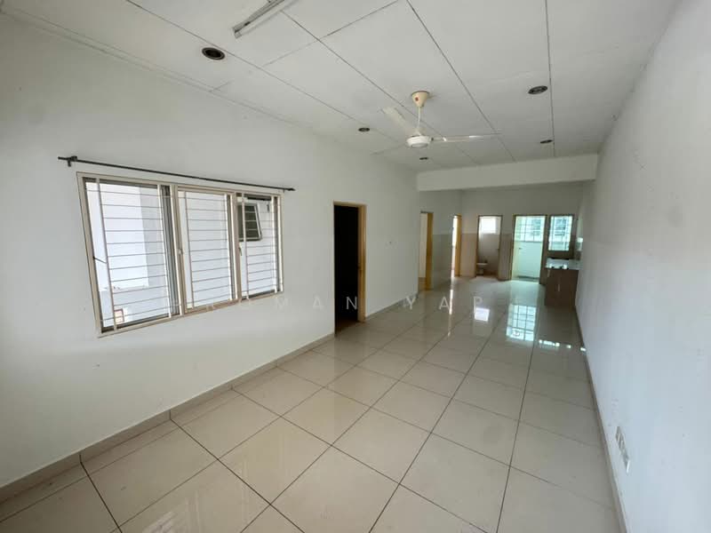Rumah Teres 1-Tingkat untuk Dijual di Desa Mutiara (Rawang) - Roman Yap - Living Room - PropertyGuru.com.my