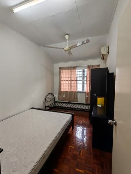 Rumah Teres untuk Dijual di Bandar Kinrara Seksyen 5 (Bandar Kinrara) - Biana Yap - Bedroom - PropertyGuru.com.my