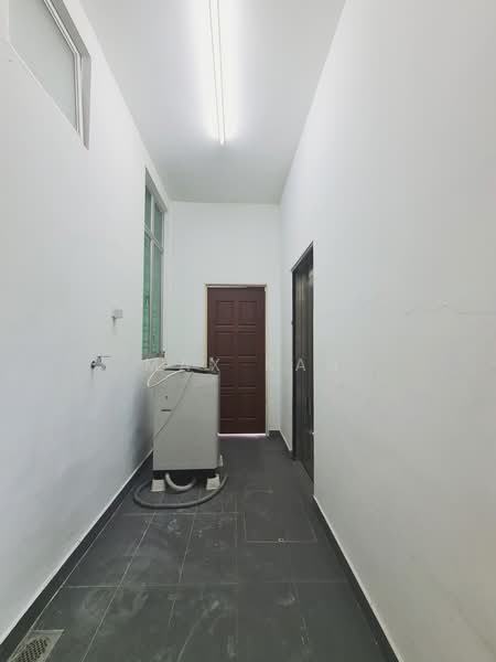 2-storey Terraced House for Sale in Taman Mount Austin (Tebrau) - Max Kan - Corridor - PropertyGuru.com.my