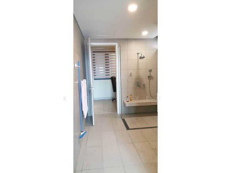 Service Residence for Sale at Aragreens - Kenjjo Yeo - Bathroom - PropertyGuru.com.my