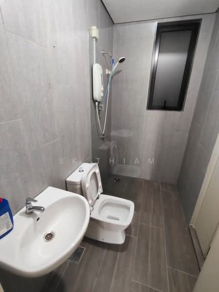Kediaman Servis untuk Disewa di Geo Bukit Rimau - SK Thiam - Bathroom - PropertyGuru.com.my