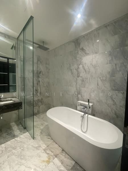Service Residence for Sale at Banyan Tree Signatures - Kweenie Chong - Bathroom - PropertyGuru.com.my