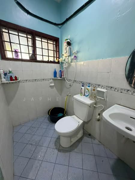 Rumah Teres 1-Tingkat untuk Dijual di Taman Puteri Wangsa (Ulu Tiram) - Japheth Koh - Bathroom - PropertyGuru.com.my