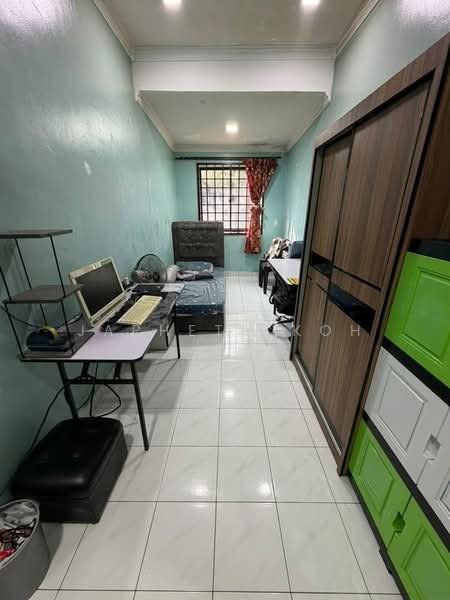 Rumah Teres 1-Tingkat untuk Dijual di Taman Puteri Wangsa (Ulu Tiram) - Japheth Koh - Bedroom - PropertyGuru.com.my