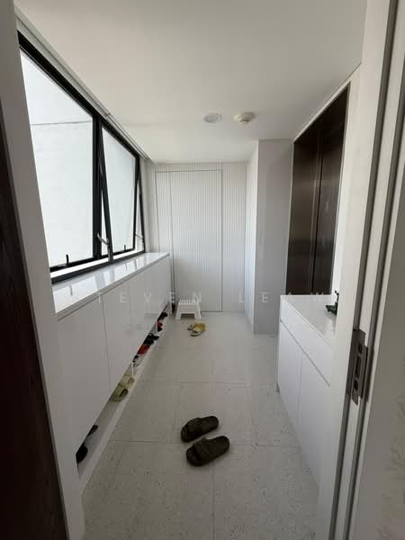 Kondominium untuk Dijual di Residensi Ampang Tengah 6 (AT 6) - Steven Leaw - Private Lift Lobby - PropertyGuru.com.my