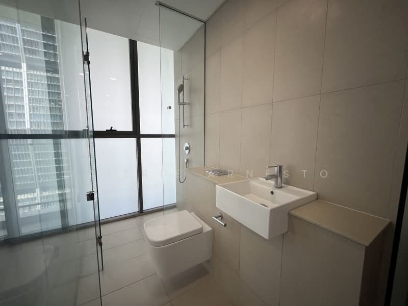 Kondominium untuk Disewa di The Fennel - Valerie Arnesto - Bathroom 1 - PropertyGuru.com.my