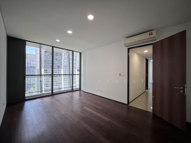 Kondominium untuk Disewa di The Fennel - Valerie Arnesto - Master Bedroom - PropertyGuru.com.my